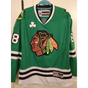 🍀Reebok Chicago Blackhawks NHL Kane 88 Jersey